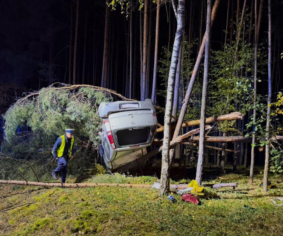 Groźny wypadek w Czajkowie. Dwie osoby trafiły do szpitala