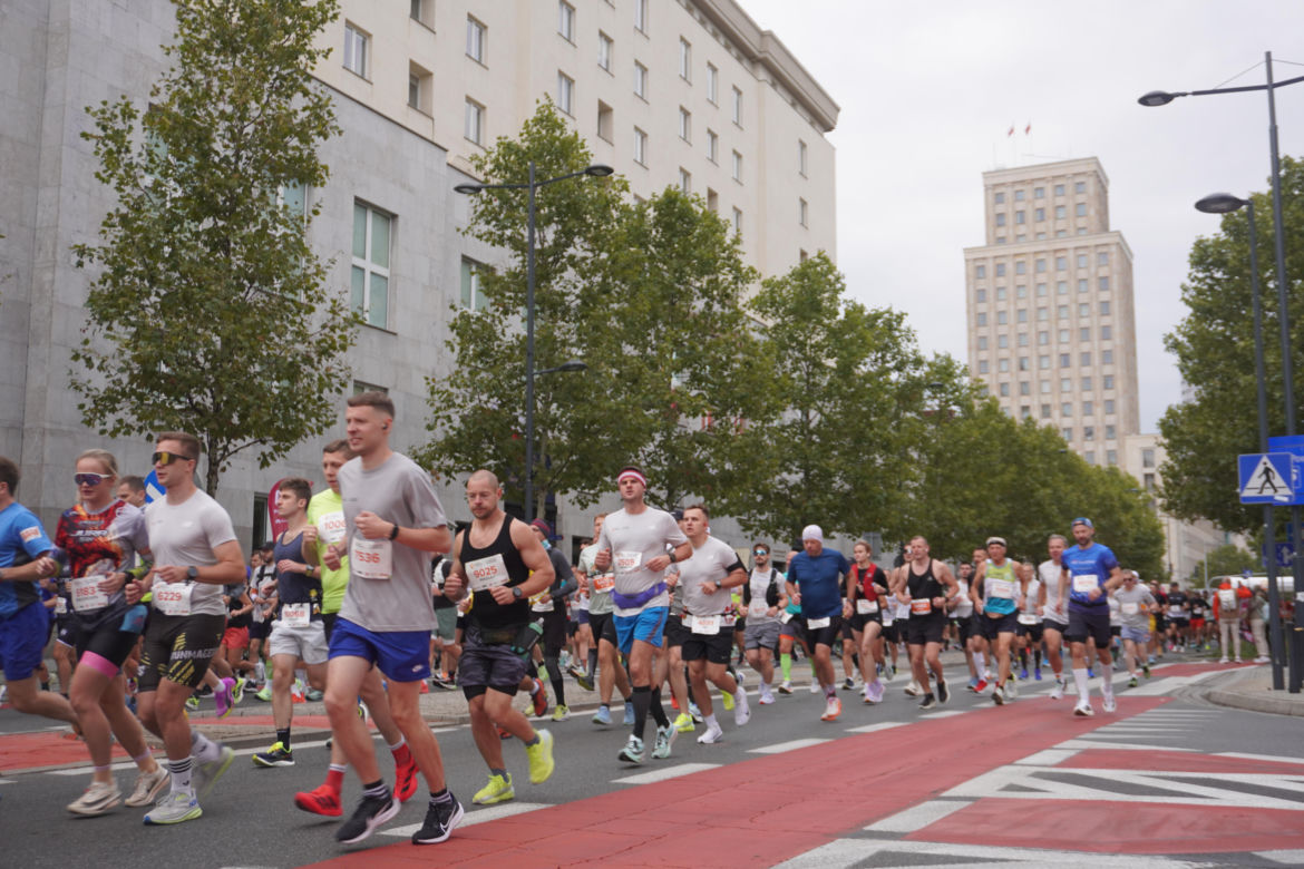 Uczestnicy Maratonu Warszawskiego 2025