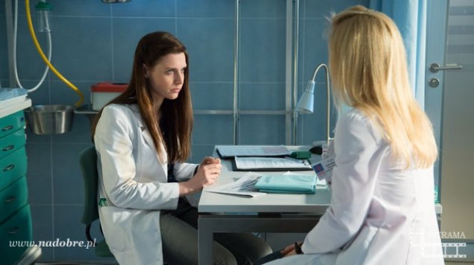 Na dobre i na złe odc. 599. Zuza (Julia Kamińska), Agata (Emilia Komarnicka)