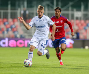 Kluczowe losowanie dla Lecha i Rakowa. O której godzinie poznamy drabinkę Ligi Konferencji?