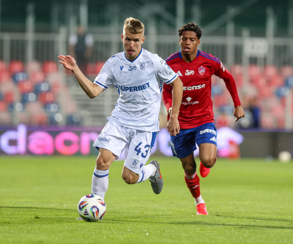 Kluczowe losowanie dla Lecha i Rakowa. O której godzinie poznamy drabinkę Ligi Konferencji?