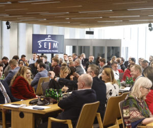 Doda i Małgorzata Rozenek-Majdan razem w Sejmie dla zwierząt