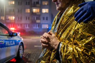 Przez tydzień była bez jedzenia i picia. Dramatyczny telefon 77-latki poderwał policjantów na nogi