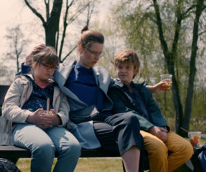 BrzydUla 2, odcinek 146. Julka (Maria Włodkowska), Kuba (Jakub Rutkowski), Ula (Julia Kamińska)