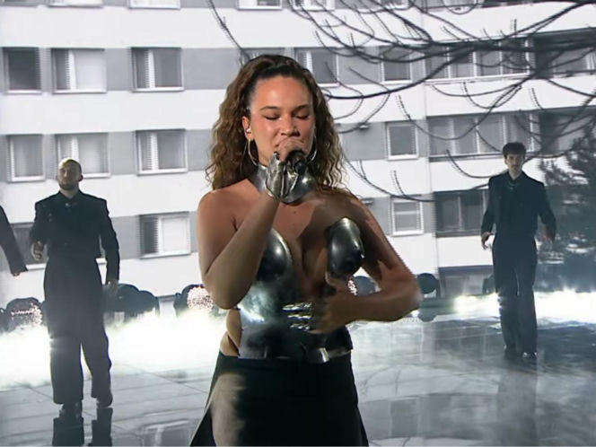 Alicja Szemplińska - "Pray"