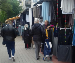 Brak maseczek. Posypią się kary na praskich bazarach!
