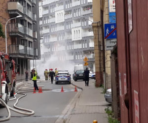 Pożar w centrum Wrocławia. Koparka uszkodziła gazociąg