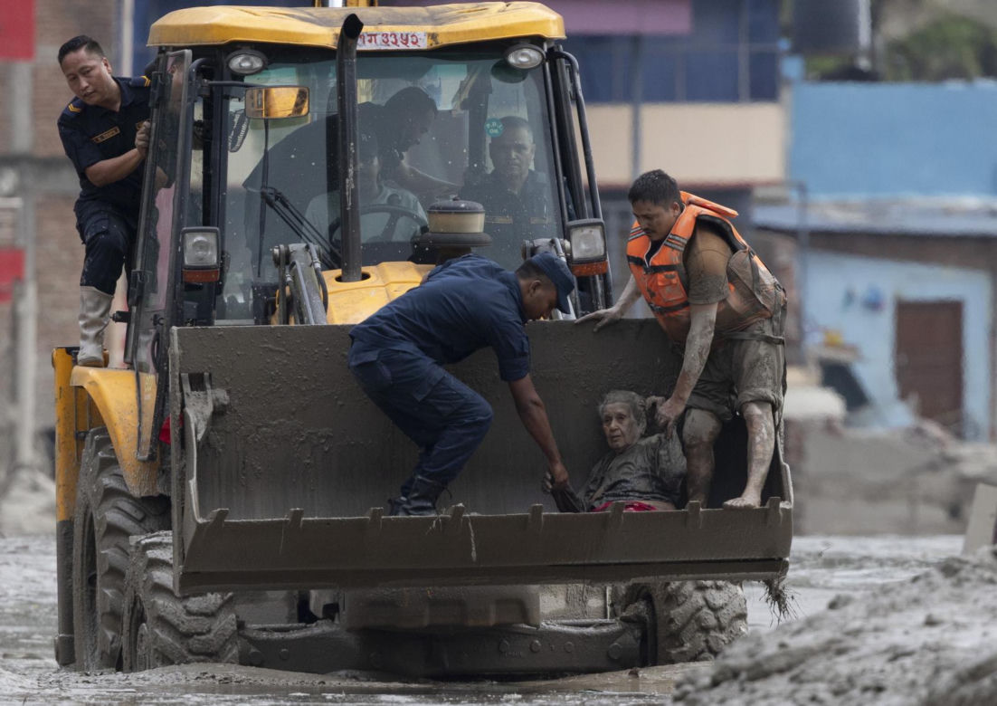 Katastrofa w Nepalu. Setki osób zaginęły, wśród nich zagraniczni turyści