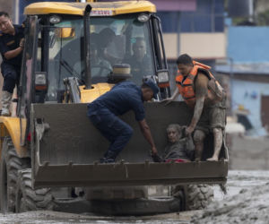 Katastrofa w Nepalu. Setki osób zaginęły, wśród nich zagraniczni turyści