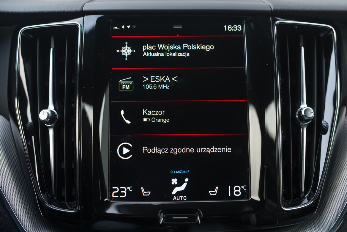 Volvo XC60 B4 Mild Hybrid FWD AT8 Momentum