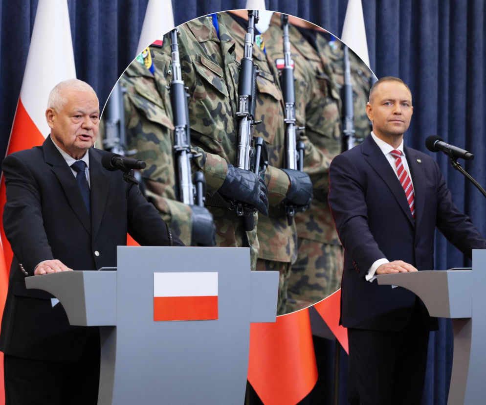 Prezes NBP Adam Glapiński i prezydent Karol Nawrocki na konferencji prasowej. Obok wizerunek żołnierzy z karabinami w tle, symbolizujący program finansowania zbrojeń. Więcej o kontrowersjach przeczytasz na Super Biznes.