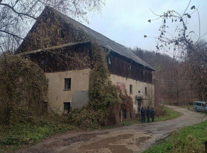 Chciał ukraść miedź, omal nie zginął. Dramat w starym młynie pod Puławami