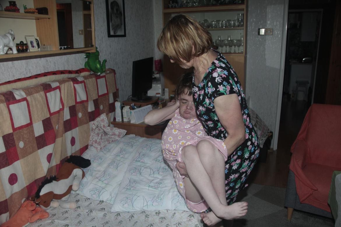 Siedlce. Kupmy Karolinie podnośnik do kąpieli 