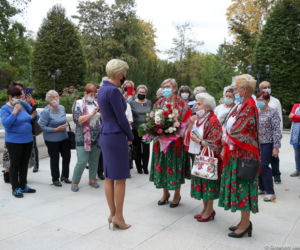 Agata Duda odsłoniła nogi