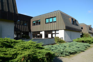 Rektor UKSW przejął mieszkanie 88-latki? Ks. Czekalski grzmi po materiale TVN i zapowiada kroki prawne