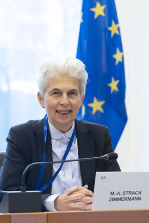 Marie-Agnes Strack-Zimmermann, przedownicząca komisji SEDE