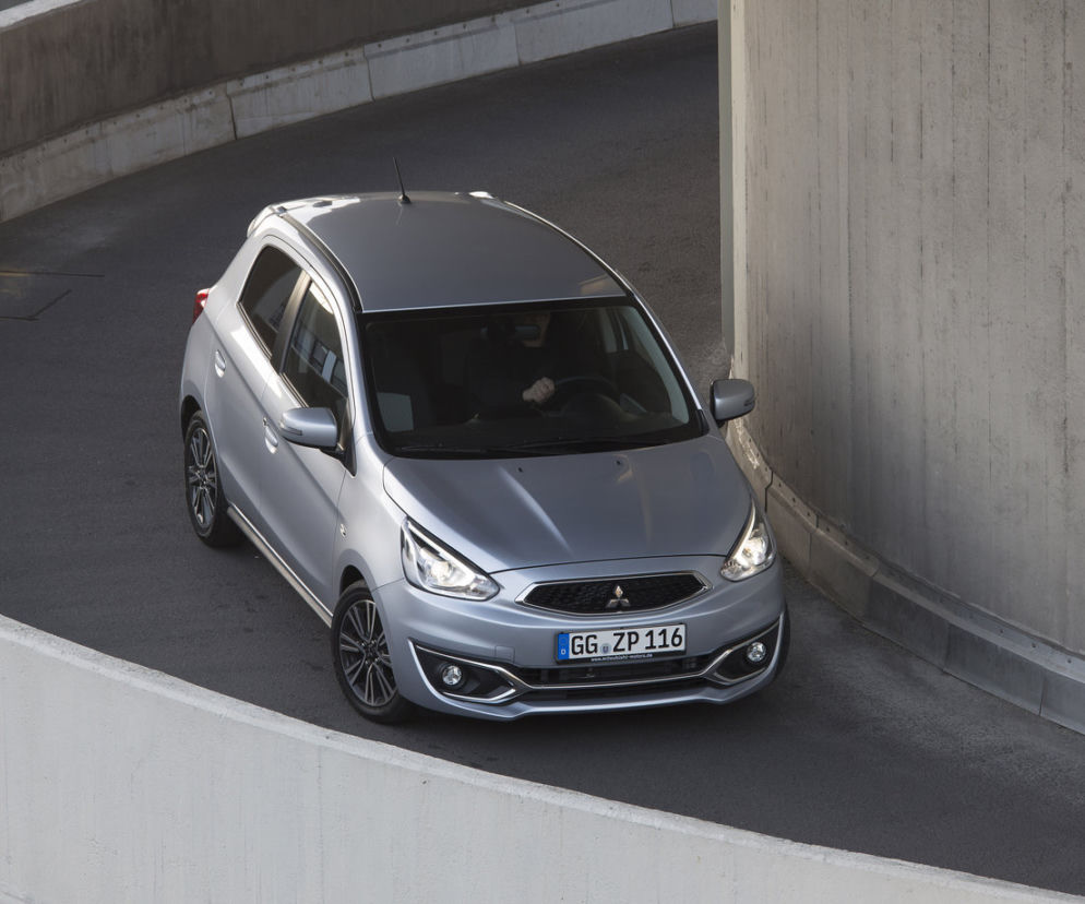 Mitsubishi Space Star lifting 2016