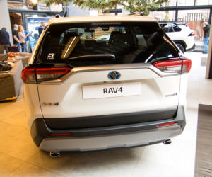 2019 Toyota RAV4 Hybrid - piąta generacja SUV-a