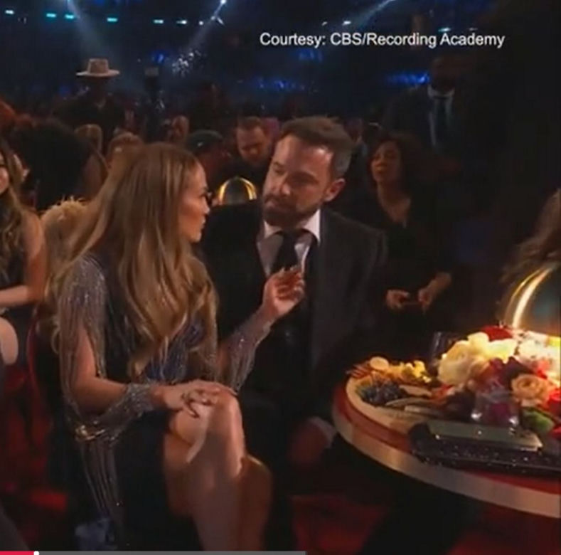 Affleck i j lo klocą sie na grammys i jakies ich inne foty Kryzys w małżeństwie J Lo i Afflecka?! Awantura przed kamerami!