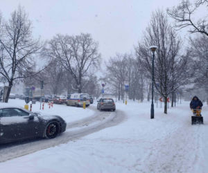 Atak zimy w Krakowie. Miasto sparaliżowane, IMGW ostrzega