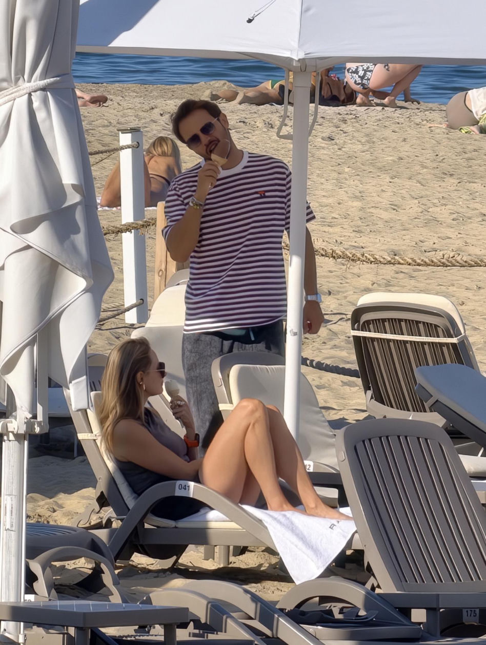 Mateusz Banasiuk na plaży w Sopocie. Tak wyglądał, gdy zrzucił koszulkę!