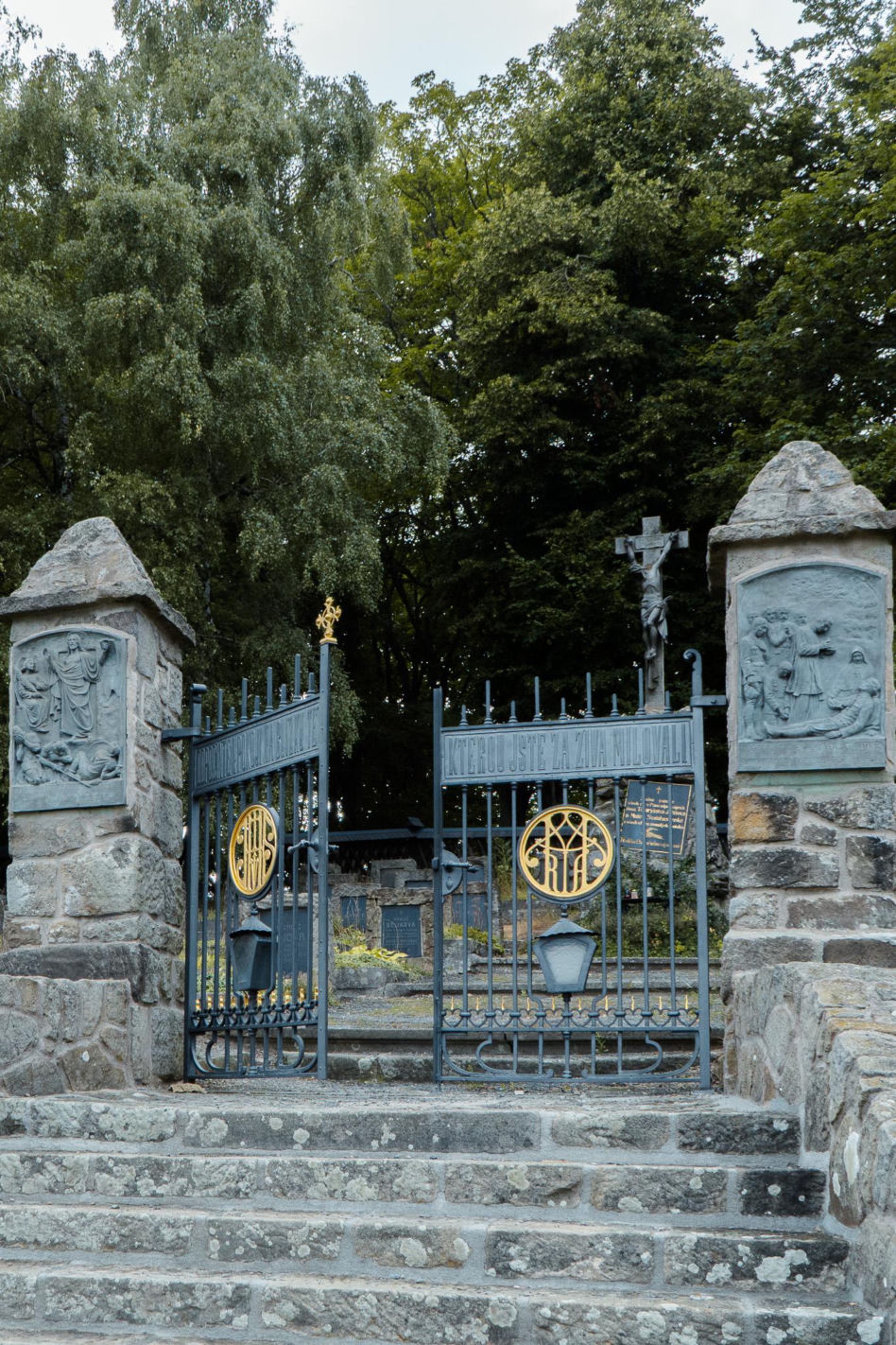 Stacje drogi krzyżowej proj. Dušana Jurkoviča