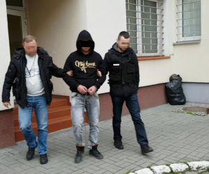 Usiłowali wysadzić bankomaty i dostać się do „kasy” [ZDJĘCIA, WIDEO]