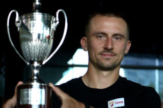 ATP Chengdu: Tuż przed finałem Hurkacza taka świetna wiadomość! Polak z trofeum w Chinach
