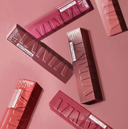 Święta bez poprawek? Odkryj pomadki, które przetrwają barszczyk!