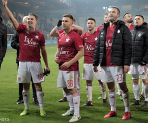 Derby Krakowa: Kibole ostrzelali sektor gości. Cały stadion w dymie [ZDJĘCIA, WIDEO, AUDIO]