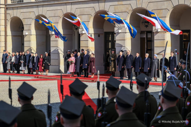Wizyta szwedzkiej pary królewskiej w Polsce. Powitanie w Pałacu Prezydenckim