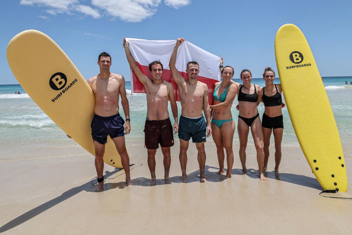 Iga Świątek i Hubert Hurkacz na plaży w Australii