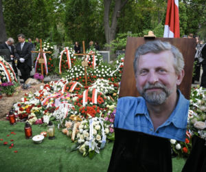 Alaksandr Milinkiewicz spoczął w Warszawie. Białoruska opozycja pożegnała lidera