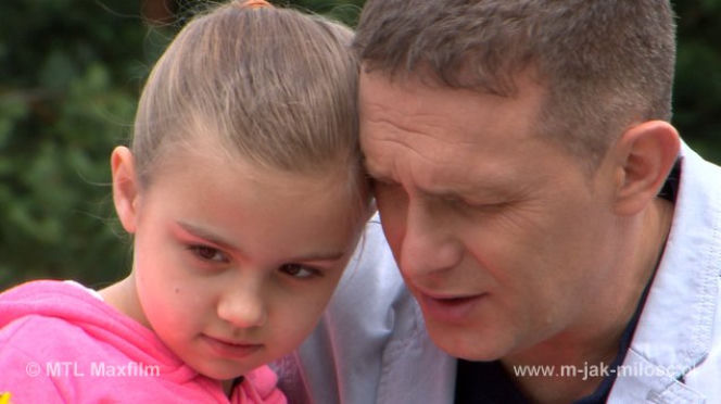 M jak miłość odc. 1093. Basia Rogowska (Maja Wudkiewicz), Artur (Robert Moskwa)