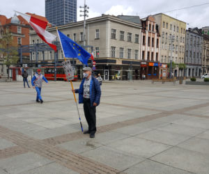 Protest przeciwko wyborom korespondencyjnym w Katowicach 