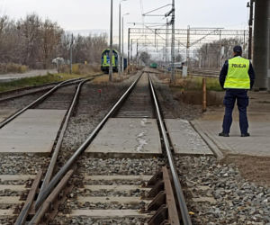 Działania policjantów z garnizonu stołecznego na torach i dworcach