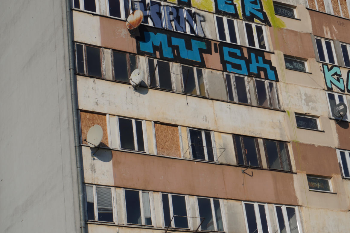 Wieżowiec przy Młodej 4 w Kielcach