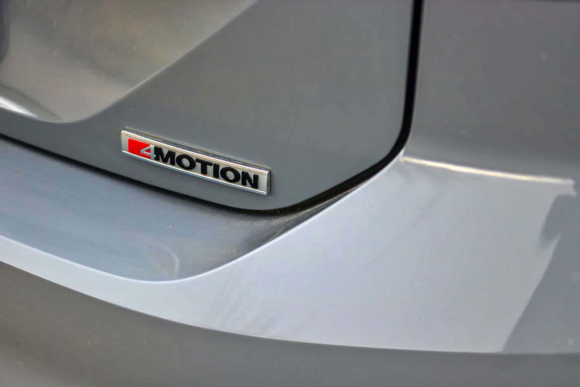 Volkswagen Passat Variant R-Line Edition 2.0 TDI 240 KM DSG7 4MOTION