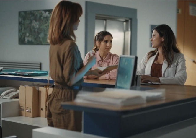 M jak miłość, odcinek 1904. Aneta (Ilona Janyst), Kasia (Paulina Lasota), Kama (Michalina Sosna)