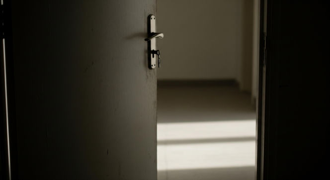 Ośrodek uzależnień na Czerskiej budzi strach. Czy Mokotów powtórzy scenariusz z Pragi?