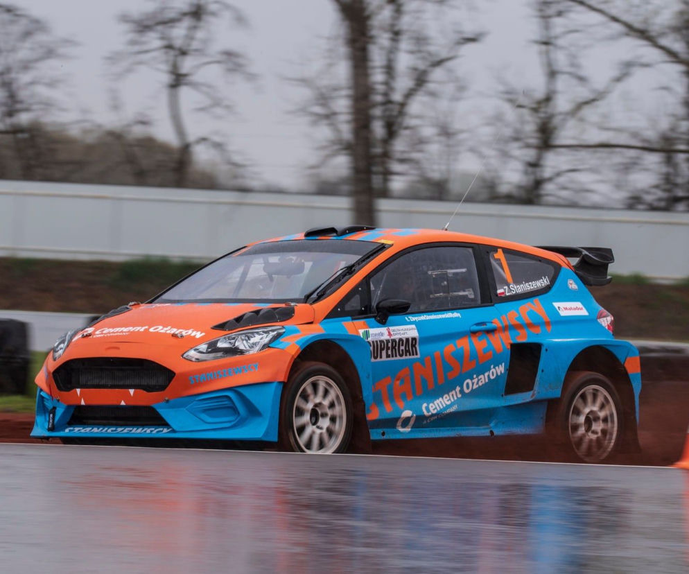 Zbigniew Staniszewski, olsztyński kierowca po eliminacji Mistrzostw Europy Strefy Centralnej w rallycrossie na węgierskim torze Rabocsiring w Mariapocs