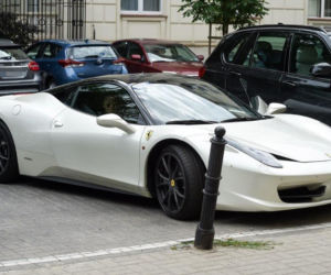 Ewa Chodakowska z mężem Lefteris Kavoukis jeździ Ferrari