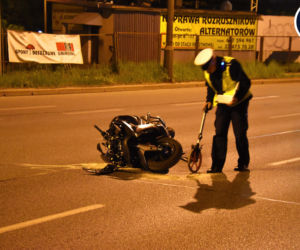 Śmiertelny wypadek na Radzymińskiej. Motocyklista nie miał szans na przeżycie
