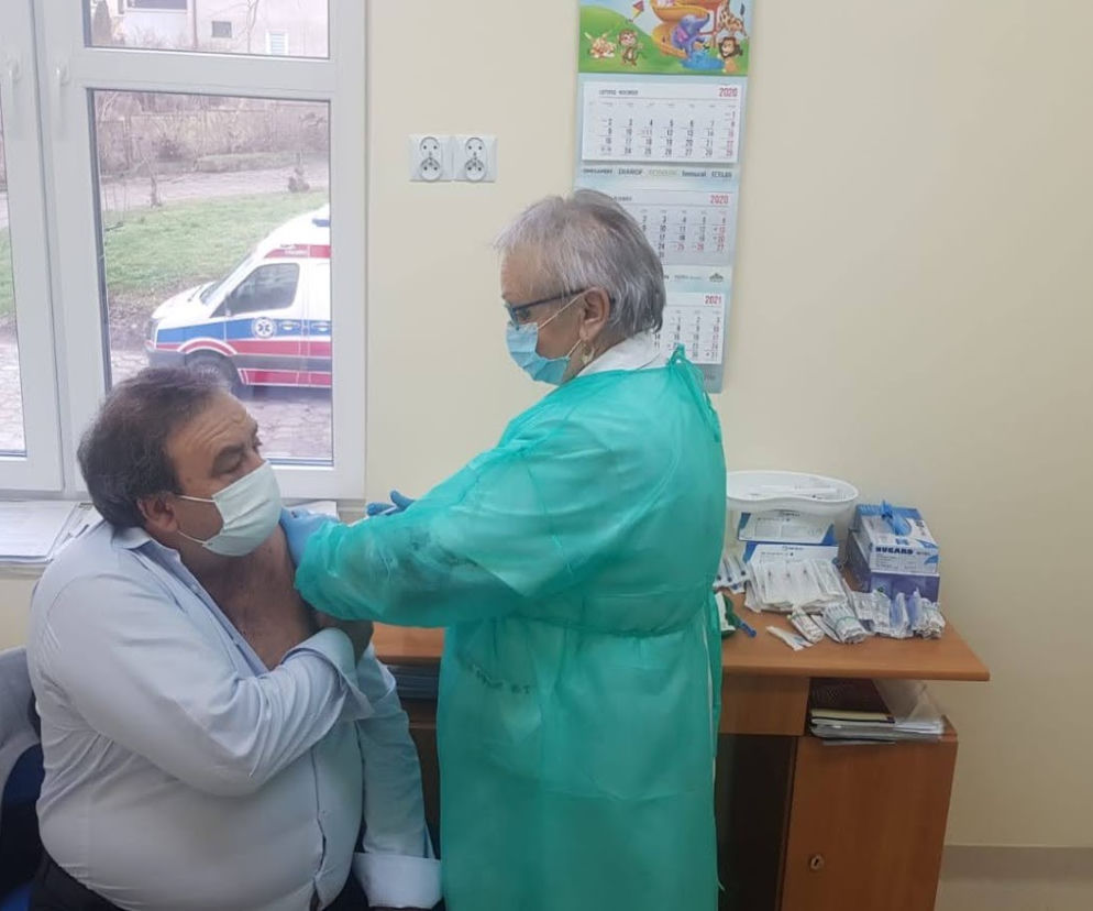 NFZ wyjaśnia sprawę szczepienia wicestarosty powiatu opolskiego [AUDIO]