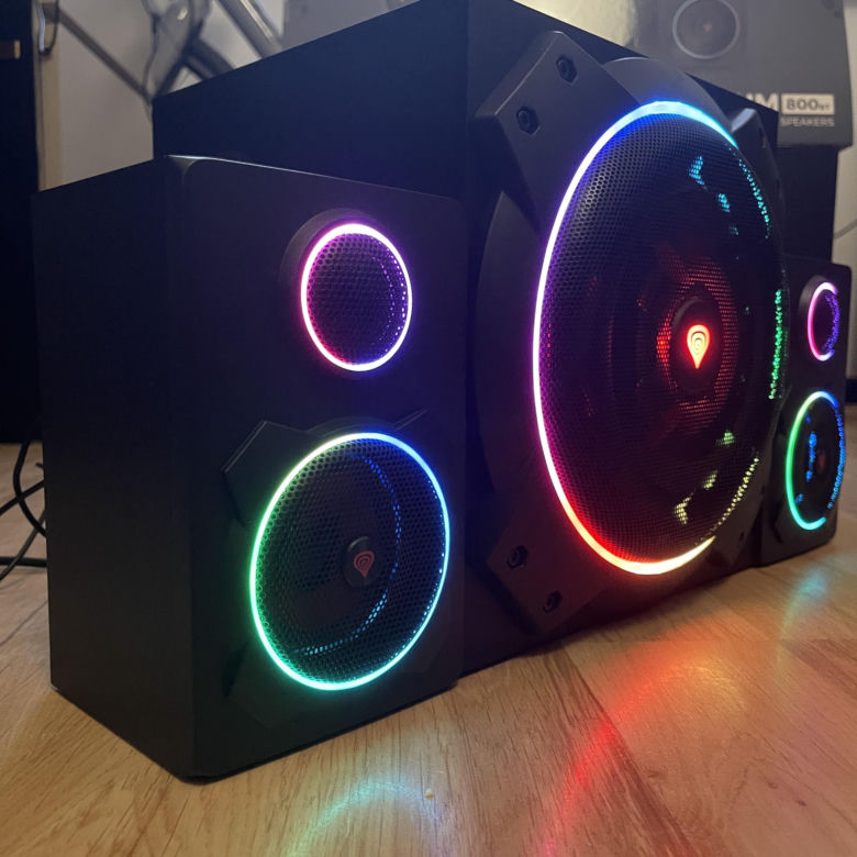 Genesis Helium 800 BT