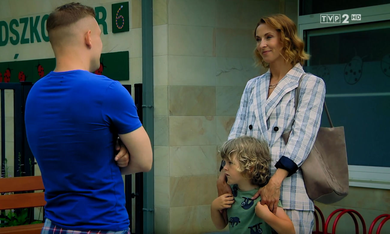 Barwy szczęścia, odcinek 2342, Hubert (Marek Molak), Beata (Anita Jancia-Prokopowicz), Grześ  (Noah Culbreth)