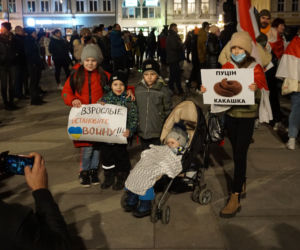 Wojna na Ukrainie. Bydgoszczanie protestowali przeciwko rosyjskiej agresji [ZDJĘCIA]