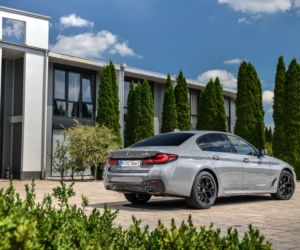 (2021) BMW 545e xDrive PHEV