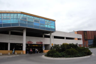 Wolą sklepy zamiast nowych mieszkań. Zaskakująca petycja w obronie centrów handlowych