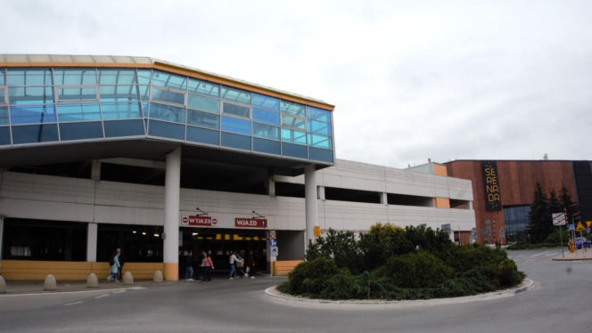 Wolą sklepy zamiast nowych mieszkań. Zaskakująca petycja w obronie centrów handlowych